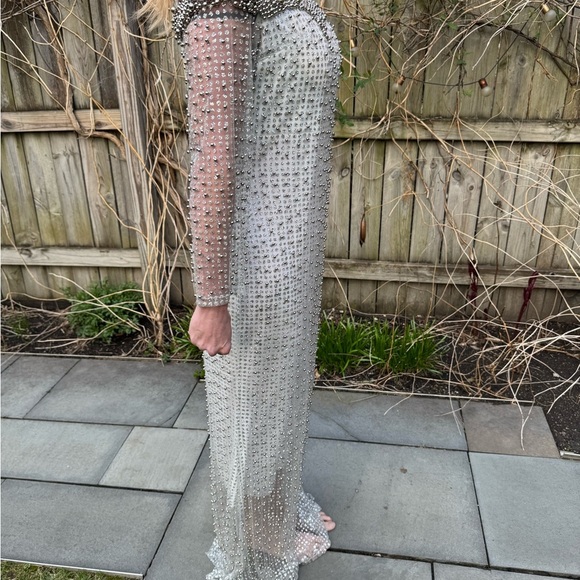 Dreamy Full Length White Dress - Picture 3 of 10